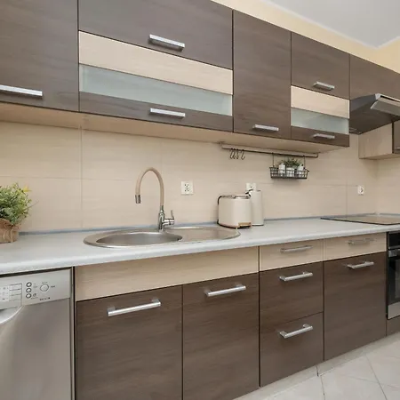 Lägenhet Apartament We Wroclawiu Z Dwiema Sypialniami, Wanna I Biurkiem Do Pracy Zdalnej By Renters *