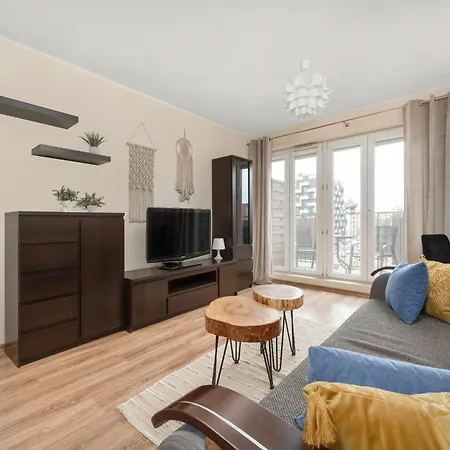 Apartament We Wroclawiu Z Dwiema Sypialniami, Wanna I Biurkiem Do Pracy Zdalnej By Renters Wrocław
